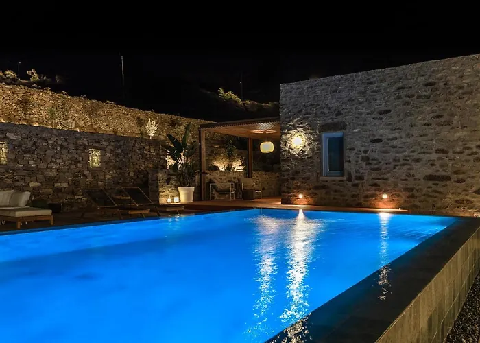 Cape * Ftelia (Mykonos)